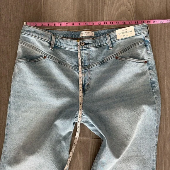 NWT Abercrombie Fitch The 90s High Rise Relaxed Jean Medium With Front Yoke 34 S - Picture 15 of 16